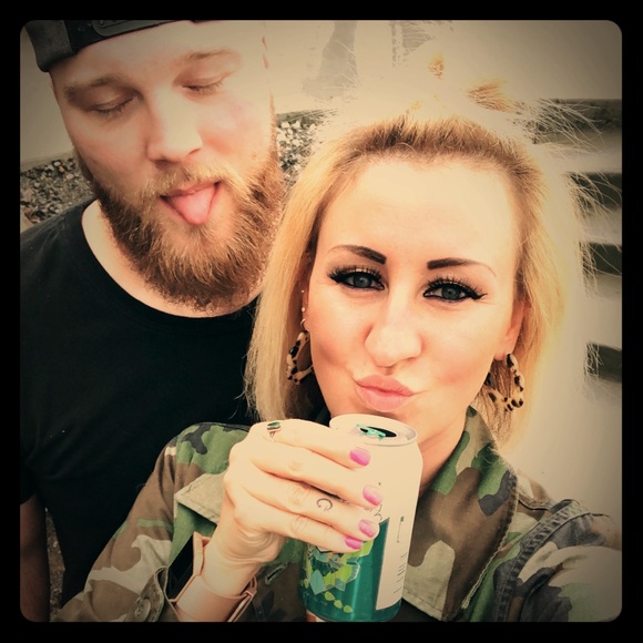 Meet your Posher, Alisa - Picture 2 of 5